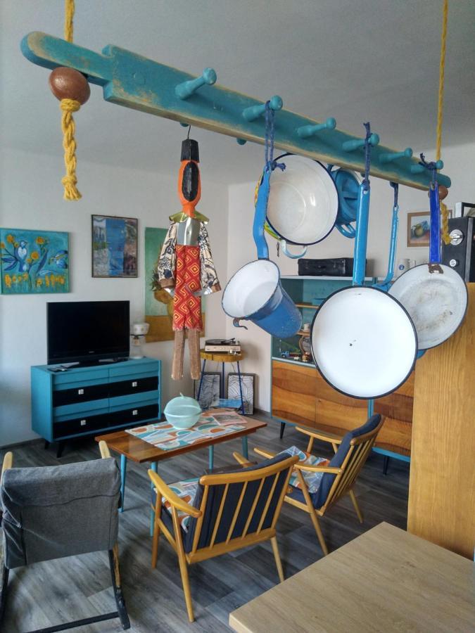 Lomnice nad Popelkou Retro Art Room מראה חיצוני תמונה